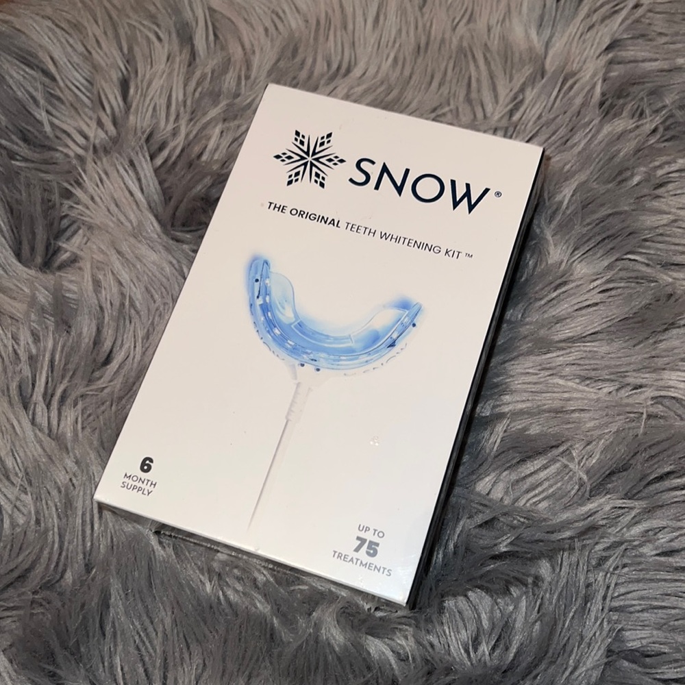 Snow teeth whitening kit